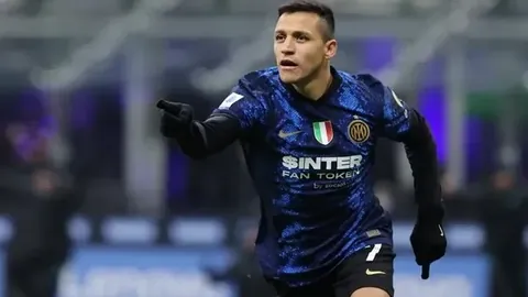 “亚冬会启幕风采：冷凇剖析国际风与本土魅的交融”