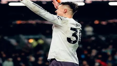 “武磊错失足协杯决赛，上海海港教练确认缺阵事实——据新华社消息”